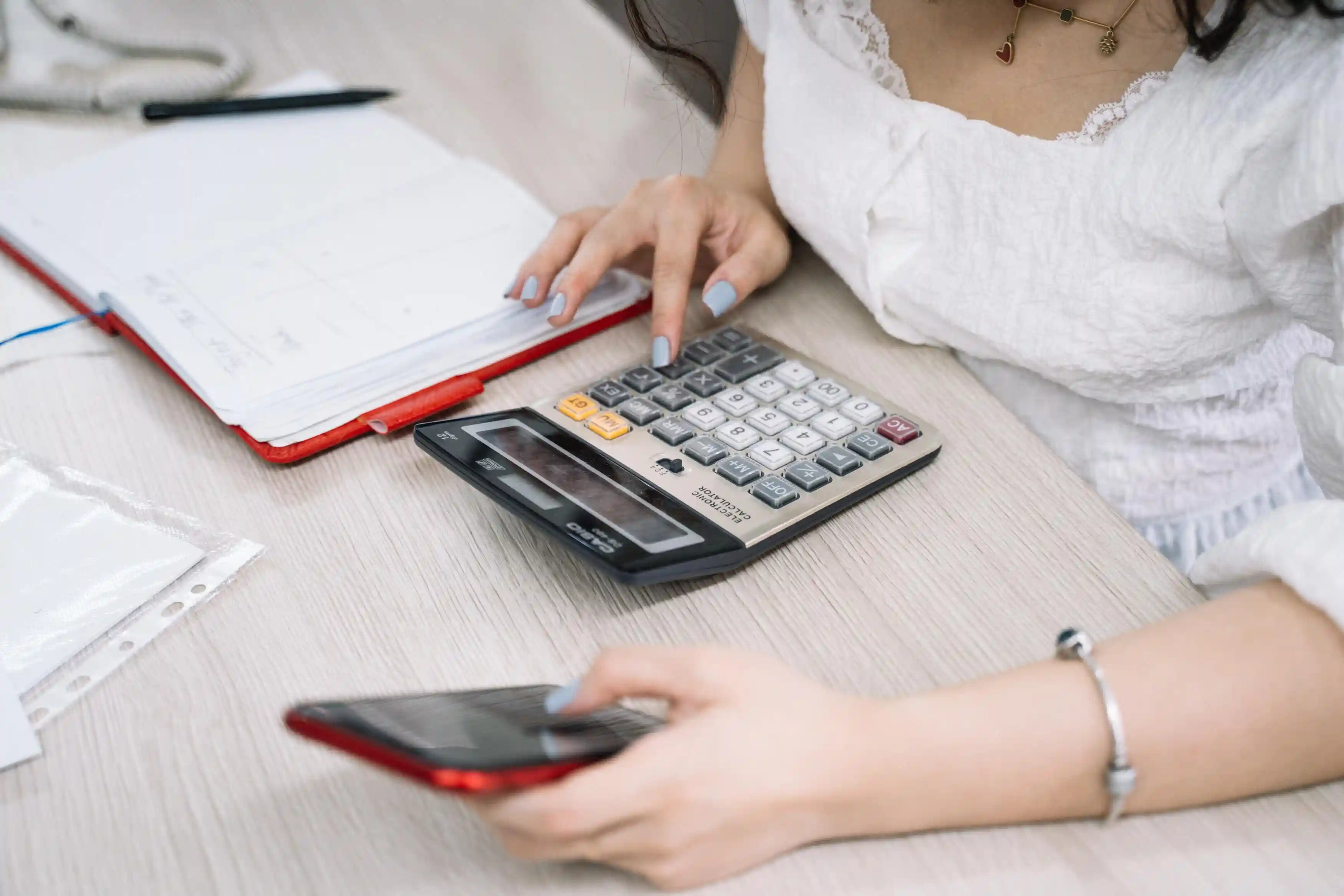 Calculator and documents for transparent pricing